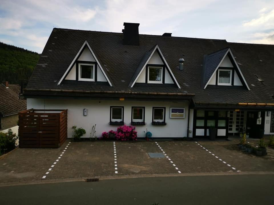 Hotel Landhaus Nordenau Schmallenberg Exterior foto
